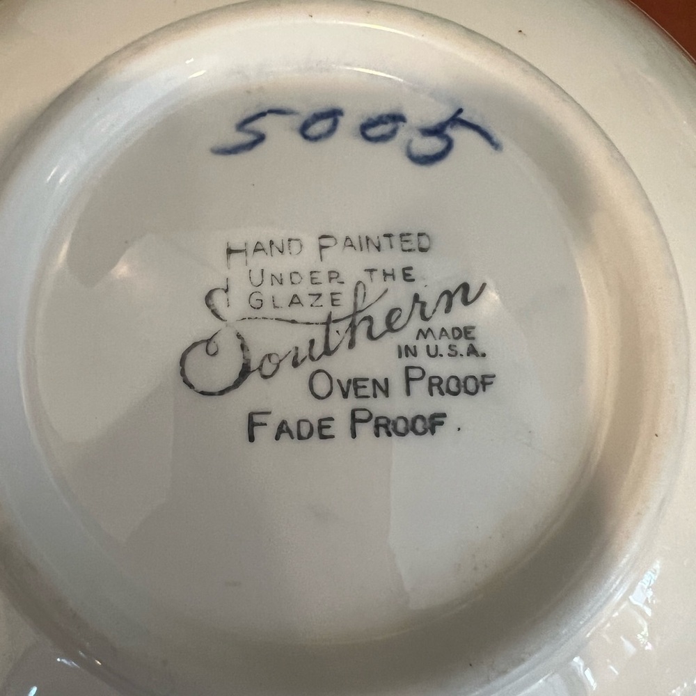 Blue Ridge Southern Potteries Serving Bowl 9" Diameter pink floral vintage - Picture 3 of 4